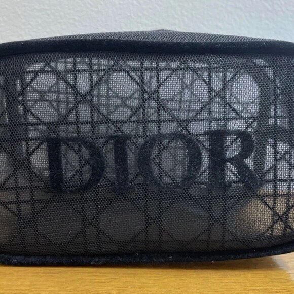 Dior 2025 Black Mesh Cosmetic Pouch Novelty New in box - Picture 4 of 6